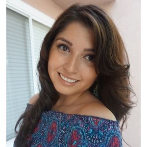 Meet your Posher, Carolina